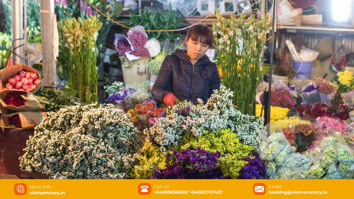 Hardworking vendor at Quang Ba Flower Market, Hanoi nightlife
