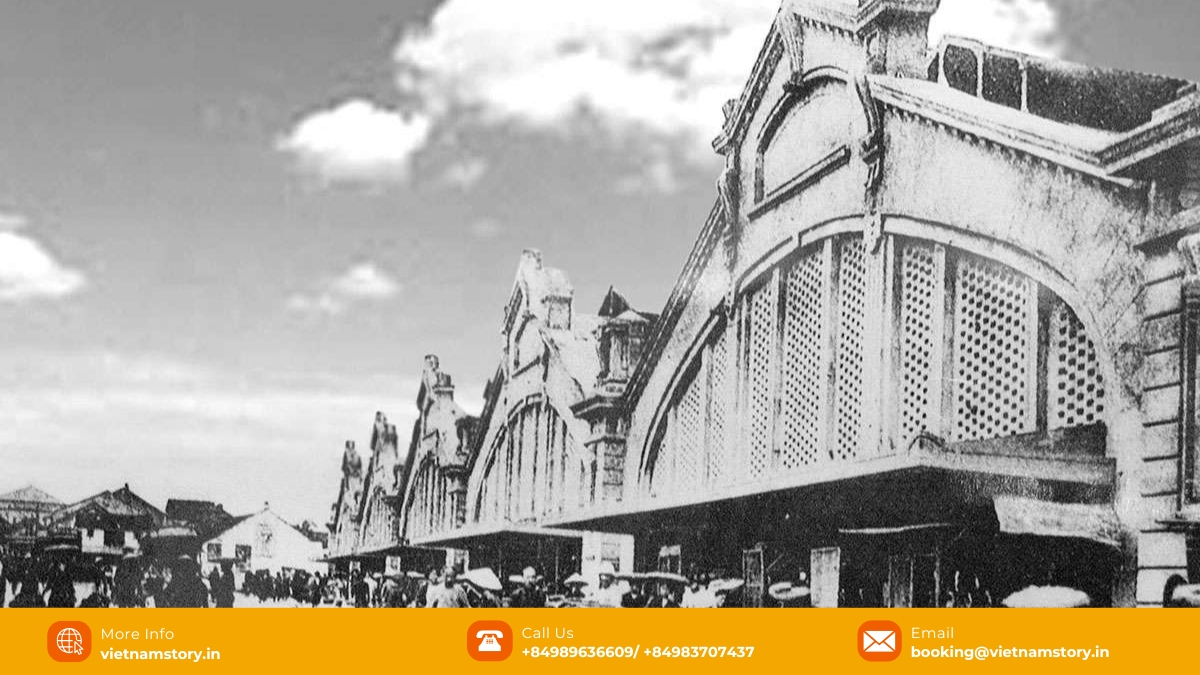 Dong Xuan Market has a long history as a central trading point. Dong Xuan Market has a long history as a central trading point.