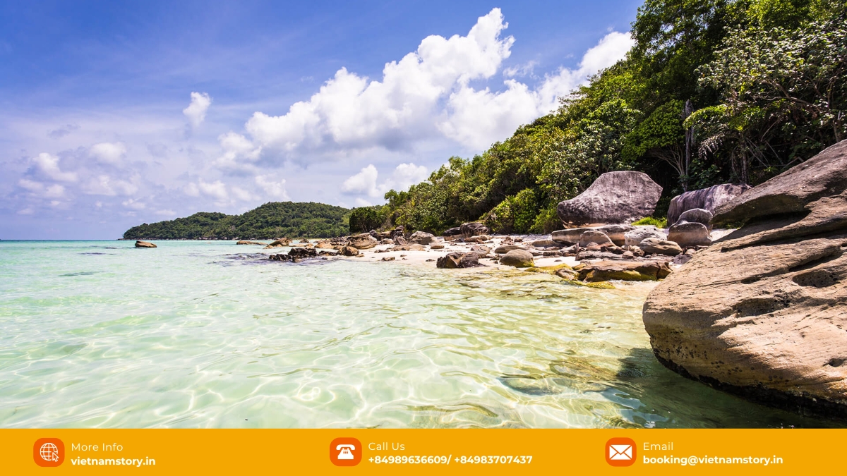 Taxi transfer from Phu Quoc Airport to Long Beach—10–20 minutes Taxi transfer from Phu Quoc Airport to Long Beach—10–20 minutes
