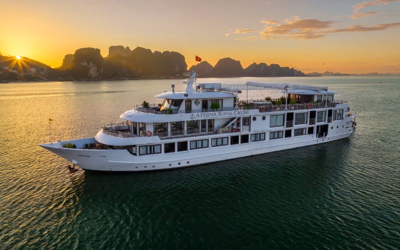 Hon Co Island: Discover the "Green Heart" of Bai Tu Long Bay 5 Athena Signature Royal 2D1N 16 Cabins