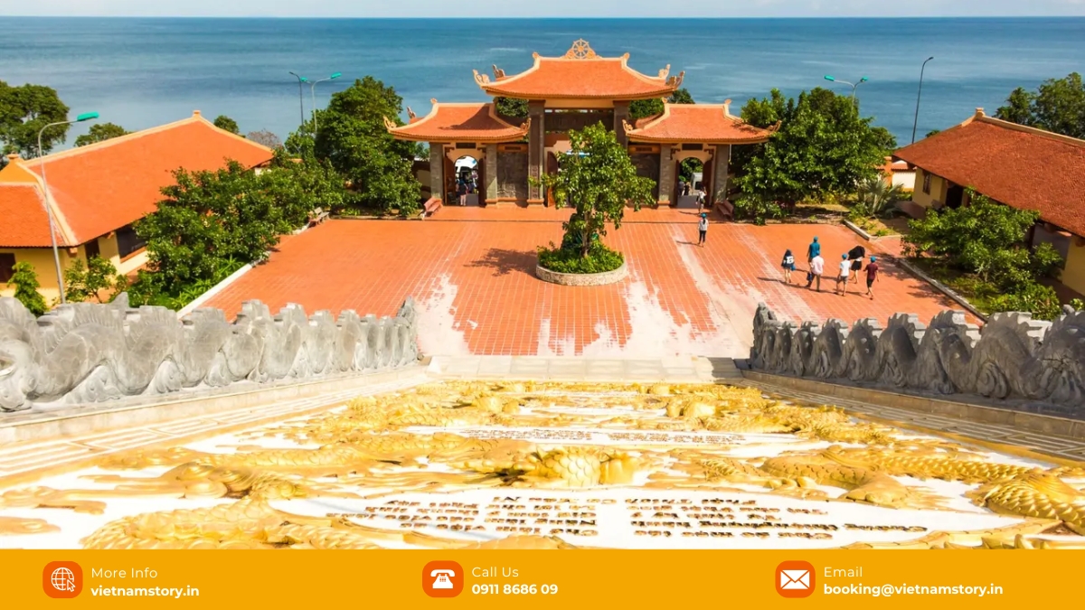 Ho Quoc Pagoda guide: Phu Quoc's most beautiful temple with an ocean view 3 The pagoda’s stunning architecture reflects the styles of the Ly and Tran dynasties